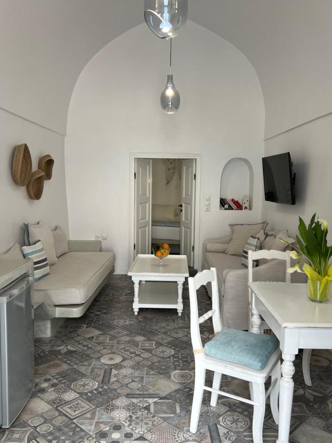 Angels Santorini Villa